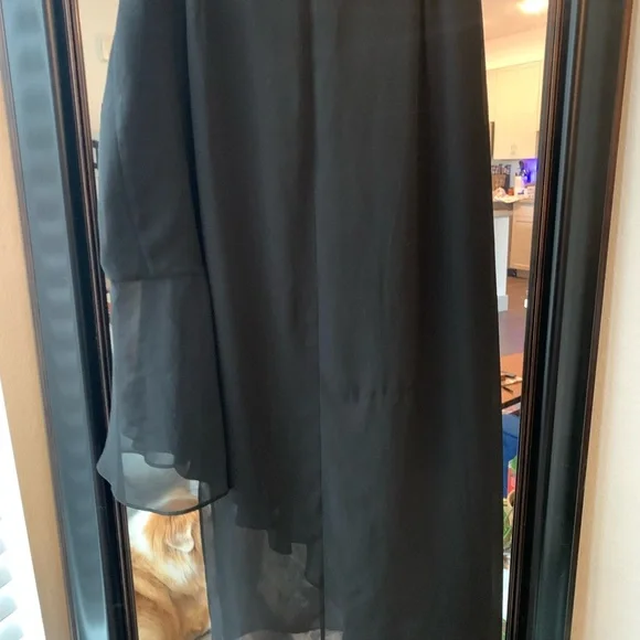 BCBGMaxAzria asymmetrical skirt Large - Picture 4 of 5